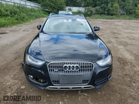 ✅ 2013 Audi allroad A4 Prestige • VIN: WA1VFAFL4DA064936 • Лот: 71107555. Опубликован ранее на Copart с пробегом 170 806 миль. Бесплатный доступ к архиву аукционных продаж из США и подробный отчёт об истории автомобиля на DreamBid. Изображение 5.