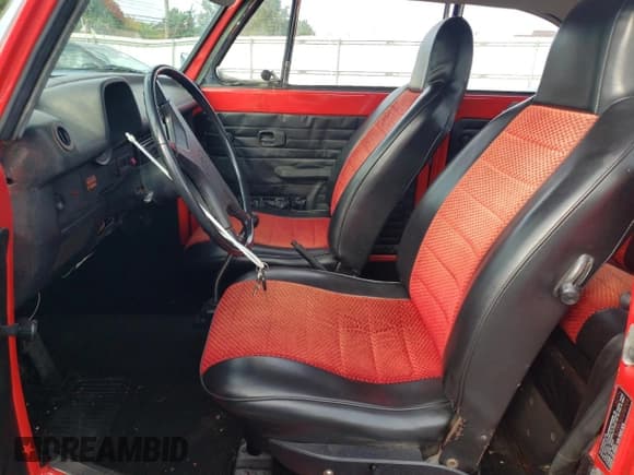 ✅ 1975 Volkswagen Beetle • VIN: 1552010976 • Lot: 66989425. Listed on Copart with 17,095 mi. Free auction sales archive from the USA and detailed vehicle history report at DreamBid. Image 7.