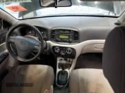 ✅ 2008 Hyundai Accent GS • VIN: KMHCM36C78U067358 • Лот: 60304435. Опубликован ранее на Copart с пробегом 187 834 миль. Бесплатный доступ к архиву аукционных продаж из США и подробный отчёт об истории автомобиля на DreamBid. Изображение 8.
