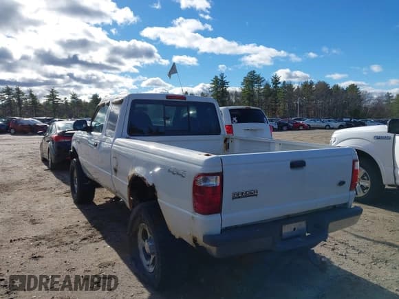 ✅ 2003 Ford Ranger XL Fleet • VIN: 1FTZR45EX3PB84562 • Lot: 43768572. Wystawiony na IAAI z przebiegiem 187 030 mil. Bezpłatny archiwum sprzedaży aukcyjnych z USA i szczegółowy raport historii pojazdu na DreamBid. Zdjęcie 3.