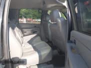 ✅ 2005 Chevrolet Suburban LT • VIN: 3GNGK26U15G192571 • Лот: 42652990. Опубликован ранее на IAAI с пробегом 215 182 миль. Бесплатный доступ к архиву аукционных продаж из США и подробный отчёт об истории автомобиля на DreamBid. Изображение 8.
