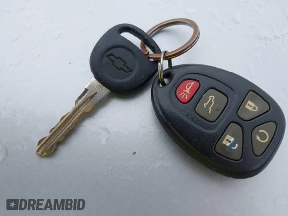 ✅ 2014 Chevrolet Traverse LT • VIN: 1GNKRHKD4EJ347949 • Lot: 43276112. Listed on IAAI with 288,050 mi. Free auction sales archive from the USA and detailed vehicle history report at DreamBid. Image 11.