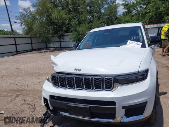 ✅ 2023 Jeep Grand Cherokee Altitude • VIN: 1C4RJKAG4P8895077 • Lot: 42212118. Listed on IAAI with 49,388 mi. Free auction sales archive from the USA and detailed vehicle history report at DreamBid. Image 12.