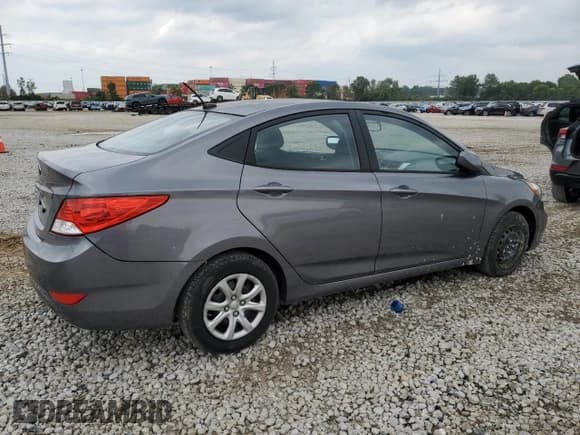 ✅ 2013 Hyundai Accent GLS • VIN: KMHCT4AE6DU491545 • Лот: 72040065. Опубликован ранее на Copart с пробегом 78 650 миль. Бесплатный доступ к архиву аукционных продаж из США и подробный отчёт об истории автомобиля на DreamBid. Изображение 3.