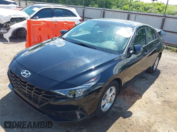✅ 2021 Hyundai Elantra SE • VIN: KMHLL4AG4MU173585 • Lot: 42592182. Listed on IAAI with 62,662 mi. Free auction sales archive from the USA and detailed vehicle history report at DreamBid. Image 2.