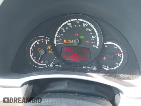 ✅ 2013 Volkswagen Beetle 2.5L • VIN: 3VW5P7AT3DM811617 • Lot: 42055769. Listed on IAAI with 93,810 mi. Free auction sales archive from the USA and detailed vehicle history report at DreamBid. Image 7.