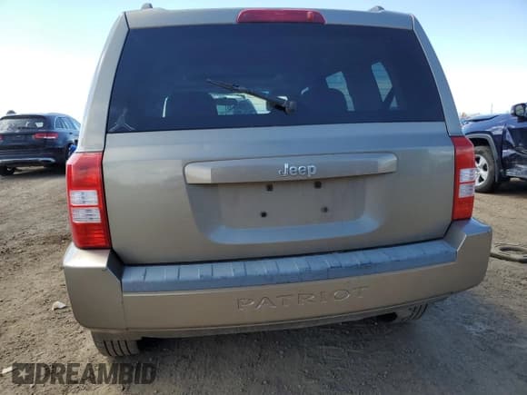 ✅ 2008 Jeep Patriot Sport • VIN: 1J8FT28W48D692959 • Лот: 53421645. Опубликован ранее на Copart с пробегом 176 098 миль. Бесплатный доступ к архиву аукционных продаж из США и подробный отчёт об истории автомобиля на DreamBid. Изображение 6.