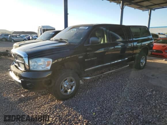 2007 Dodge 1500 SLT z VIN 3D7KS19D27G837858, wystawiony jako Copart lot #53492505 z przebiegiem 187 786 mil mil oraz Szkoda całkowita • Salvage title. Historia ofert i sprzedaży dostępna na DreamBid. Obrazek 1.