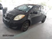 ✅ 2011 Toyota Yaris • VIN: JTDJT4K32B5339763 • Lot: 42694531. Wystawiony na IAAI z przebiegiem 210 199 mil. Bezpłatny archiwum sprzedaży aukcyjnych z USA i szczegółowy raport historii pojazdu na DreamBid. Zdjęcie 2.