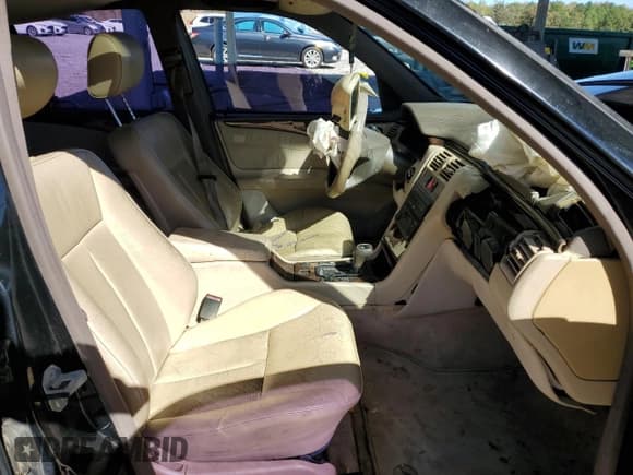 ✅ 1997 Mercedes-Benz E 320 • VIN: WDBJF55F9VA334279 • Lot: 87250355. Wystawiony na Copart z przebiegiem Nie podano. Bezpłatny archiwum sprzedaży aukcyjnych z USA i szczegółowy raport historii pojazdu na DreamBid. Zdjęcie 7.