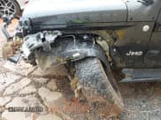 ✅ 2020 Jeep Wrangler Unlimited Sport • VIN: 1C4HJXDM8LW320626 • Lot: 42267182. Wystawiony na IAAI z przebiegiem 72 170 mil. Bezpłatny archiwum sprzedaży aukcyjnych z USA i szczegółowy raport historii pojazdu na DreamBid. Zdjęcie 17.