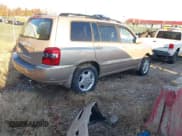 ✅ 2004 Toyota Highlander • VIN: JTEEP21A040052072 • Lot: 43853717. Wystawiony na IAAI z przebiegiem 201 784 mil. Bezpłatny archiwum sprzedaży aukcyjnych z USA i szczegółowy raport historii pojazdu na DreamBid. Zdjęcie 4.