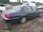 ✅ 2003 Lincoln Town Car Signature • VIN: 1LNHM82W03Y636961 • Lot: 43324475. Listed on IAAI with Not provided. Free auction sales archive from the USA and detailed vehicle history report at DreamBid. Image 4.