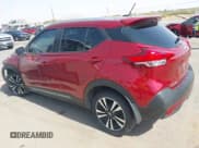✅ 2019 Nissan Kicks SV • VIN: 3N1CP5CU9KL558507 • Lot: 42483056. Wystawiony na IAAI z przebiegiem 100 376 mil. Bezpłatny archiwum sprzedaży aukcyjnych z USA i szczegółowy raport historii pojazdu na DreamBid. Zdjęcie 3.