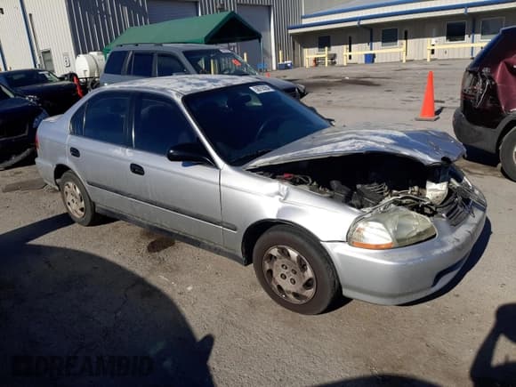 ✅ 1996 Honda Civic LX • VIN: 1HGEJ6605TL023629 • Lot: 58755284. Wystawiony na Copart z przebiegiem 28 722 mil. Bezpłatny archiwum sprzedaży aukcyjnych z USA i szczegółowy raport historii pojazdu na DreamBid. Zdjęcie 4.