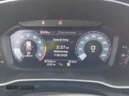 ✅ 2020 Audi Q3 S line Premium • VIN: WA1DECF35L1026818 • Lot: 42867407. Wystawiony na IAAI z przebiegiem 67 532 mil. Bezpłatny archiwum sprzedaży aukcyjnych z USA i szczegółowy raport historii pojazdu na DreamBid. Zdjęcie 7.