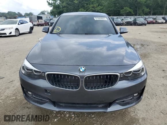 ✅ 2018 BMW 3 Series 340i xDrive • VIN: WBA8Y3C56JG451203 • Лот: 61069864. Опубликован ранее на Copart с пробегом 62 895 миль. Бесплатный доступ к архиву аукционных продаж из США и подробный отчёт об истории автомобиля на DreamBid. Изображение 5.