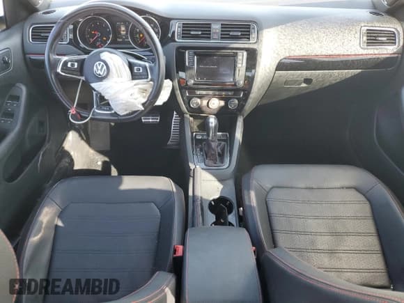 ✅ 2017 Volkswagen Jetta GLI • VIN: 3VW4T7AJ1HM308521 • Лот: 89858755. Опубликован ранее на Copart с пробегом 76 548 миль. Бесплатный доступ к архиву аукционных продаж из США и подробный отчёт об истории автомобиля на DreamBid. Изображение 8.