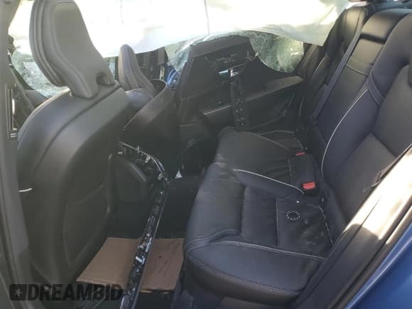 ✅ 2020 Volvo S90 R-Design • VIN: LVYA22MT2LP157001 • Lot: 80285064. Listed on Copart with 107,583 mi. Free auction sales archive from the USA and detailed vehicle history report at DreamBid. Image 11.