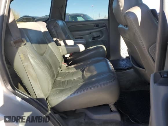 ✅ 2005 GMC Yukon Denali • VIN: 1GKEK63U45J124263 • Lot: 90482235. Wystawiony na Copart z przebiegiem 292 442 mil. Bezpłatny archiwum sprzedaży aukcyjnych z USA i szczegółowy raport historii pojazdu na DreamBid. Zdjęcie 11.