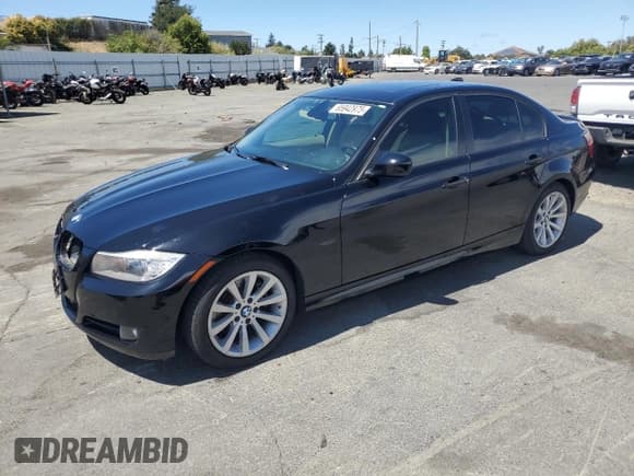 ✅ 2011 BMW 3 Series 328i • VIN: WBAPH5G51BNM81756 • Lot: 65942975. Wystawiony na Copart z przebiegiem 61 147 mil. Bezpłatny archiwum sprzedaży aukcyjnych z USA i szczegółowy raport historii pojazdu na DreamBid. Zdjęcie 1.