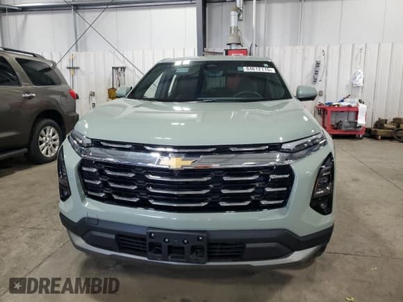 ✅ 2025 Chevrolet Equinox AWD LT • VIN: 3GNAXPEG0SL134406 • Lot: 64612115. Wystawiony na Copart z przebiegiem 12 141 mil. Bezpłatny archiwum sprzedaży aukcyjnych z USA i szczegółowy raport historii pojazdu na DreamBid. Zdjęcie 5.