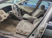 ✅ 1999 Honda Accord LX • VIN: 1HGCG5643XA139593 • Lot: 87129795. Listed on Copart with 303,623 mi. Free auction sales archive from the USA and detailed vehicle history report at DreamBid. Image 7.