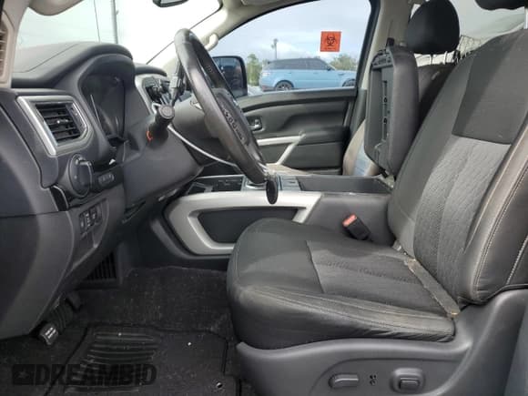 ✅ 2017 Nissan Titan SV • VIN: 1N6AA1F26HN550525 • Лот: 75398864. Опубликован ранее на Copart с пробегом Не указан. Бесплатный доступ к архиву аукционных продаж из США и подробный отчёт об истории автомобиля на DreamBid. Изображение 7.