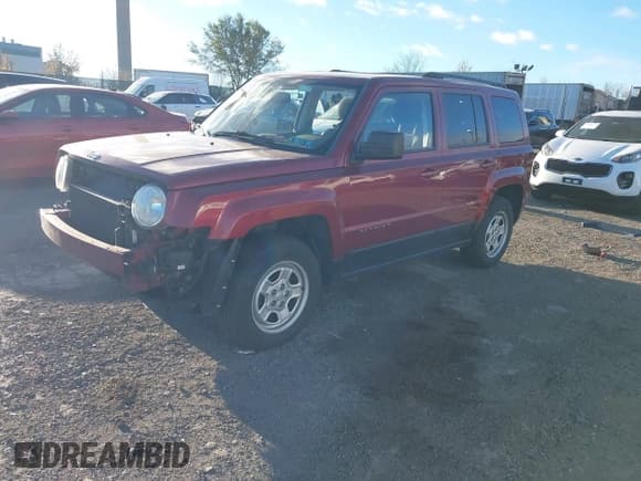 ✅ 2015 Jeep Patriot Altitude • VIN: 1C4NJRBB3FD218599 • Лот: 43714096. Опубликован ранее на IAAI с пробегом 113 099 миль. Бесплатный доступ к архиву аукционных продаж из США и подробный отчёт об истории автомобиля на DreamBid. Изображение 18.