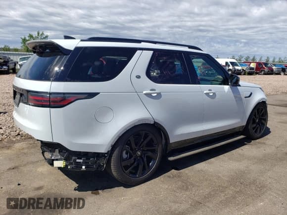 ✅ 2023 Land Rover Discovery HSE R-Dynamic • VIN: SALRM4EU1P2483388 • Lot: 57518074. Wystawiony na Copart z przebiegiem 18 063 mil. Bezpłatny archiwum sprzedaży aukcyjnych z USA i szczegółowy raport historii pojazdu na DreamBid. Zdjęcie 3.