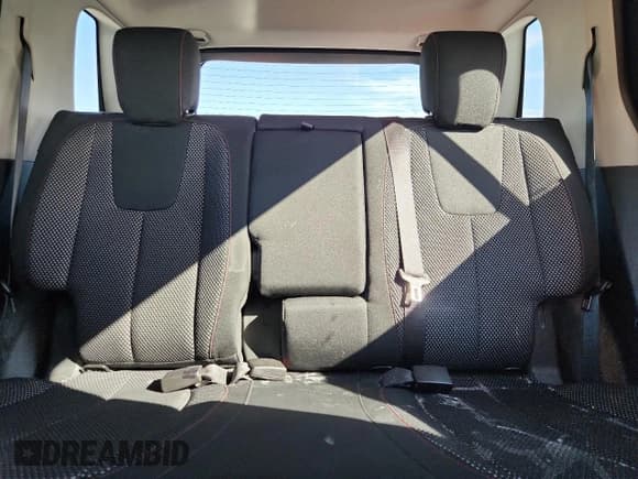 ✅ 2013 GMC Terrain SLE • VIN: 2GKFLTEK6D6413068 • Лот: 87465285. Опубликован ранее на Copart с пробегом 180 637 миль. Бесплатный доступ к архиву аукционных продаж из США и подробный отчёт об истории автомобиля на DreamBid. Изображение 10.