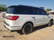 ✅ 2021 Lincoln Navigator Black Label • VIN: 5LMJJ2TT5MEL08415 • Lot: 52850085. Wystawiony na Copart z przebiegiem 51 186 mil. Bezpłatny archiwum sprzedaży aukcyjnych z USA i szczegółowy raport historii pojazdu na DreamBid. Zdjęcie 3.