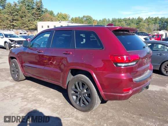 2018 Jeep Grand Cherokee Altitude z VIN 1C4RJFAG4JC343770, wystawiony jako IAAI lot #43439599 z przebiegiem 136 804 mil mil oraz . Historia ofert i sprzedaży dostępna na DreamBid. Obrazek 14.