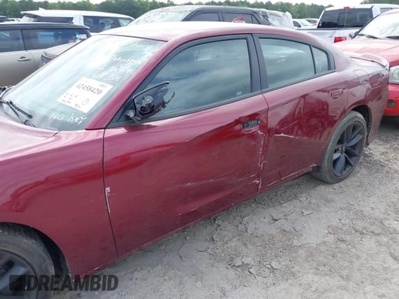 ✅ 2021 Dodge Charger GT • VIN: 2C3CDXHG8MH511358 • Lot: 42458420. Wystawiony na IAAI z przebiegiem 10 634 mil. Bezpłatny archiwum sprzedaży aukcyjnych z USA i szczegółowy raport historii pojazdu na DreamBid. Zdjęcie 6.