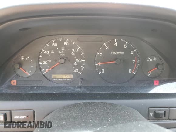 ✅ 1998 Nissan Maxima GXE • VIN: JN1CA21D0WT606710 • Lot: 68712604. Listed on Copart with 27,670 mi. Free auction sales archive from the USA and detailed vehicle history report at DreamBid. Image 9.