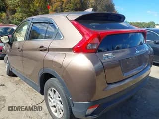 ✅ 2018 Mitsubishi Eclipse Cross ES • VIN: JA4AT3AA5JZ049321 • Lot: 43428822. Wystawiony na IAAI z przebiegiem 43 877 mil. Bezpłatny archiwum sprzedaży aukcyjnych z USA i szczegółowy raport historii pojazdu na DreamBid. Zdjęcie 3.