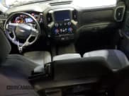 ✅ 2021 Chevrolet Silverado 1500 LT • VIN: 1GCUYDED0MZ415205 • Lot: 81160694. Wystawiony na Copart z przebiegiem 30 411 mil. Bezpłatny archiwum sprzedaży aukcyjnych z USA i szczegółowy raport historii pojazdu na DreamBid. Zdjęcie 8.