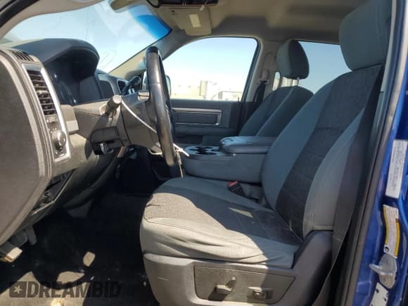 ✅ 2015 Ram 2500 Big Horn • VIN: 3C6UR5DJ5FG505809 • Lot: 59985635. Listed on Copart with 218,065 mi. Free auction sales archive from the USA and detailed vehicle history report at DreamBid. Image 7.