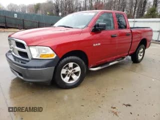✅ 2010 Dodge 1500 ST • VIN: 1D7RV1GP1AS262820 • Lot: 45170665. Wystawiony na Copart z przebiegiem 226 158 mil. Bezpłatny archiwum sprzedaży aukcyjnych z USA i szczegółowy raport historii pojazdu na DreamBid. Zdjęcie 1.