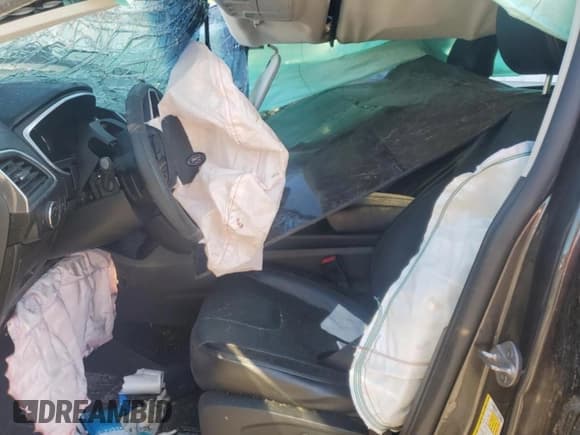 ✅ 2017 Ford Edge Titanium • VIN: 2FMPK3K84HBB41284 • Lot: 69271045. Listed on Copart with 126,381 mi. Free auction sales archive from the USA and detailed vehicle history report at DreamBid. Image 7.