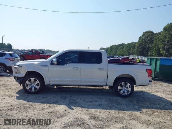 ✅ 2015 Ford F-150 XLT • VIN: 1FTEW1EF6FFB10757 • Lot: 43003905. Listed on IAAI with 173,986 mi. Free auction sales archive from the USA and detailed vehicle history report at DreamBid. Image 15.