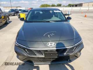 2025 Hyundai Elantra SEL Sport с VIN KMHLM4DG5SU991932, выставлен на аукционе Copart как лот 84770705 с пробегом 6 343 миль миль и Списание • Salvage title. История ставок и продаж доступна на DreamBid. Изображение 5.