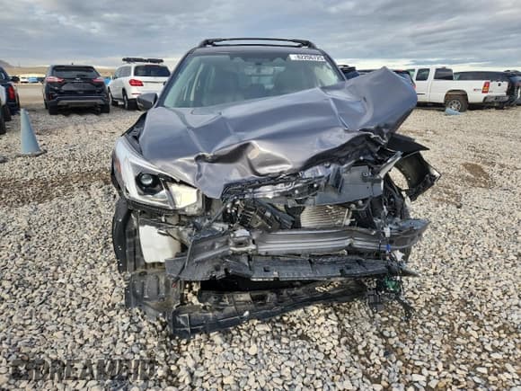 ✅ 2023 Subaru Forester Limited • VIN: JF2SKAPC8PH476910 • Lot: 82206725. Listed on Copart with 35,197 mi. Free auction sales archive from the USA and detailed vehicle history report at DreamBid. Image 5.