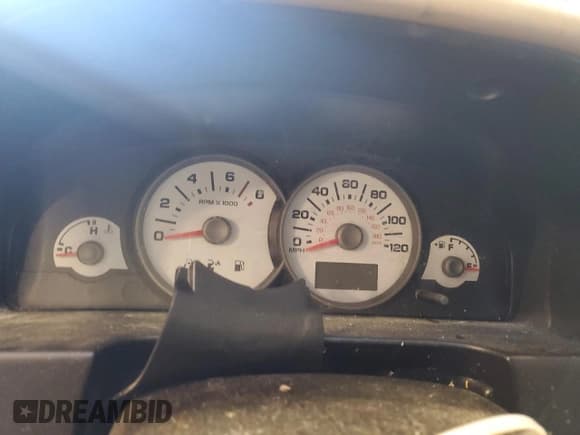 ✅ 2007 Ford Escape XLS • VIN: 1FMYU02Z37KA61744 • Lot: 52870065. Listed on Copart with Not provided. Free auction sales archive from the USA and detailed vehicle history report at DreamBid. Image 9.