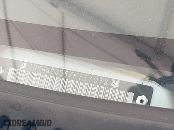 ✅ 2007 Chevrolet Silverado 2500HD LT1 • VIN: 1GCHK23D57F157098 • Lot: 41987900. Wystawiony na IAAI z przebiegiem 358 398 mil. Bezpłatny archiwum sprzedaży aukcyjnych z USA i szczegółowy raport historii pojazdu na DreamBid. Zdjęcie 9.