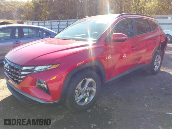 ✅ 2022 Hyundai Tucson SEL • VIN: 5NMJB3AE8NH038111 • Lot: 43515920. Listed on IAAI with 37,706 mi. Free auction sales archive from the USA and detailed vehicle history report at DreamBid. Image 2.