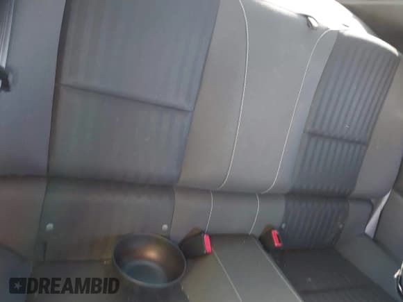 ✅ 2011 Chevrolet Camaro 2LS • VIN: 2G1FA1ED9B9153812 • Lot: 42383018. Wystawiony na IAAI z przebiegiem 114 197 mil. Bezpłatny archiwum sprzedaży aukcyjnych z USA i szczegółowy raport historii pojazdu na DreamBid. Zdjęcie 8.