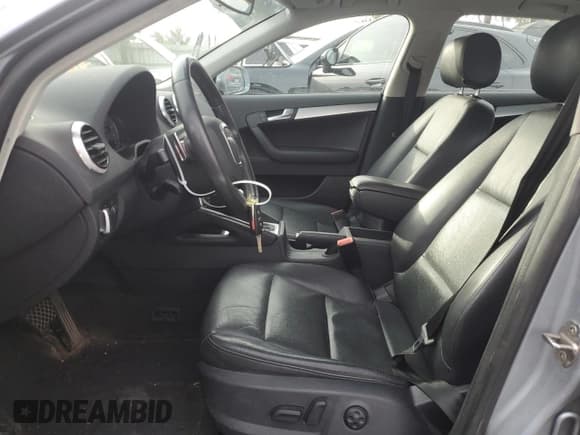 ✅ 2013 Audi A3 Premium Plus • VIN: WAUMFAFMXDA002772 • Lot: 84539514. Listed on Copart with 85,628 mi. Free auction sales archive from the USA and detailed vehicle history report at DreamBid. Image 7.