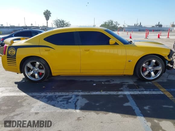 ✅ 2007 Dodge Charger SRT-8 • VIN: 2B3LA73W47H648550 • Лот: 43551201. Опубликован ранее на IAAI с пробегом 98 866 миль. Бесплатный доступ к архиву аукционных продаж из США и подробный отчёт об истории автомобиля на DreamBid. Изображение 14.