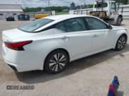 ✅ 2022 Nissan Altima SL • VIN: 1N4BL4EV8NN409245 • Lot: 42784164. Listed on IAAI with 33,962 mi. Free auction sales archive from the USA and detailed vehicle history report at DreamBid. Image 4.